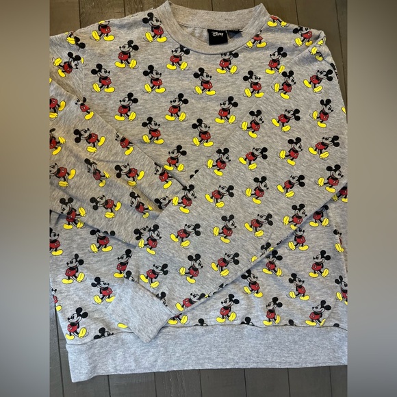 Disney Gray Mickey Mouse Sweatshirt Preppy Nostalgic Classic Y2K Disneyworld - Picture 1 of 3